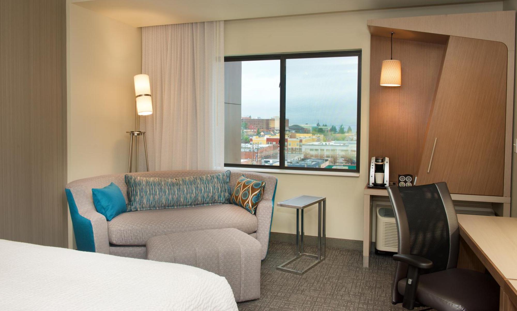 Courtyard By Marriott Seattle Everett Downtown Экстерьер фото