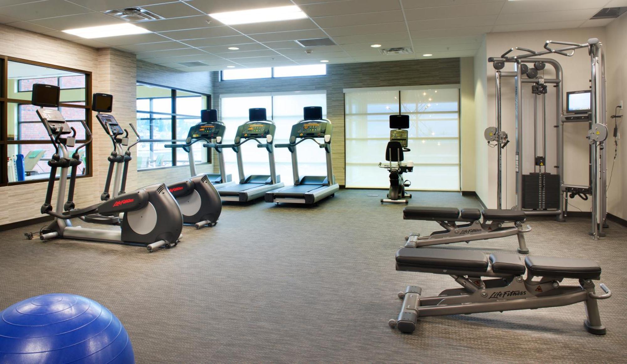 Courtyard By Marriott Seattle Everett Downtown Экстерьер фото